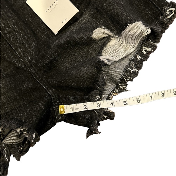 KanCan Women’s Size 15/31 Distressed Black Denim Shorts NWT - Picture 3 of 8